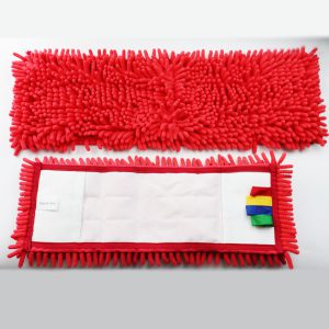 Chenille raudona šluostė 40cm