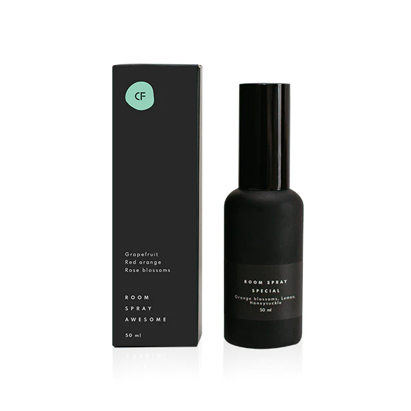 nepaprastas.webp Purškiamas kvapas "Nepaprastas" 50 ml